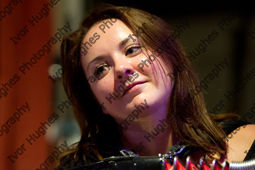 085 
 Keywords: Otley Yorkshire Folk Music Country dance Morris dancing singers Festival 2013