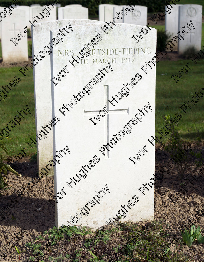 G01 
 Keywords: WWI Great World War One Vauxbuin grave military cemetery Mary Gartside-Tipping