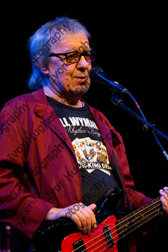 04.1. 
 Keywords: Bill Wyman Rhythm Kings Maria Muldaur Albert Lee Beverly Skeete Leeds 2013 Grand Theatre rock blues guitar vocals singer tour