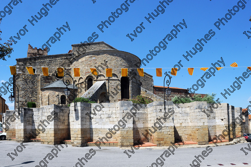 Postcard 
 Keywords: Elne Illiberis town village images Languedoc Roussillon 66 France Pyrenees ancient capital city church cathedral