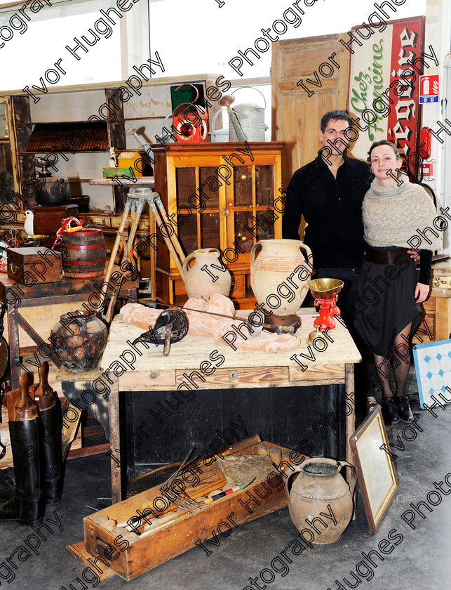 R37 
 Keywords: Rouen Puces rouennaises salon flea market antiques fair show brocante antiquites French France Normandy Seine Maritime