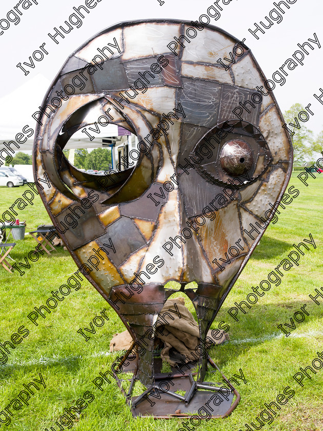 R33 
 Keywords: Arthur Swallow Fairs ASF Ripley Castle Harrogate Yorkshire Salvage Antiques Fair 2015 reclamation decorative home 645 MF medium format metal sculpture giant face