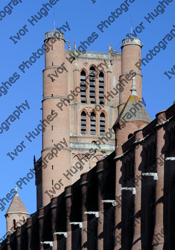 D3N2887 
 Albi town city centre Tarn France street old red brick tower ramparts 
 Keywords: Albi town city centre Tarn France street old red brick tower ramparts