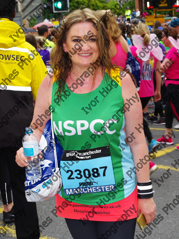 010 
 Keywords: NSPCC runners Great Manchester 10k Run 2016 23087