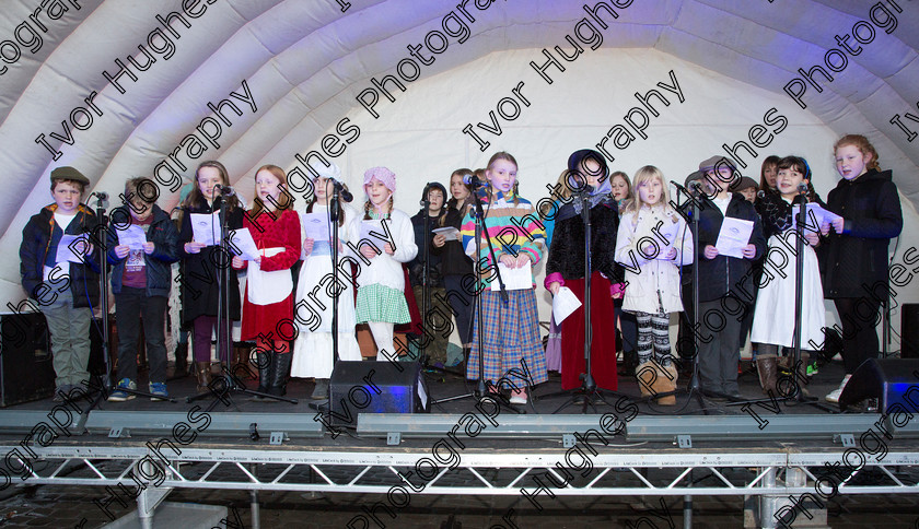 BV0A0037 
 Keywords: 2014 12 07 December Otley Yorkshire Victorian Fair All Saints School choir singing carols