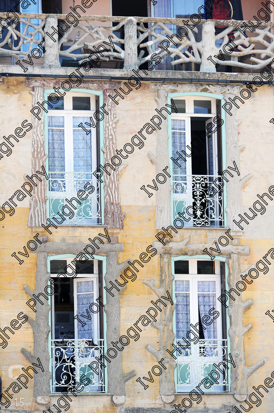 D3S 8912 
 Keywords: Collioure village fishing port Roussillon France 66 June 2014 house window shutters balcony