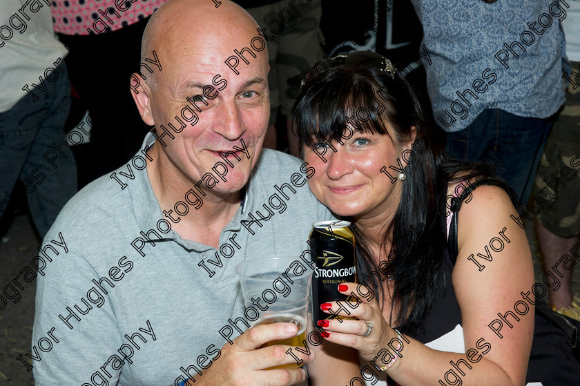 D3S 9464 
 Keywords: Abbey Inn Beer Music Festival Newlay Horsforth Leeds July 2014 Covered magazine