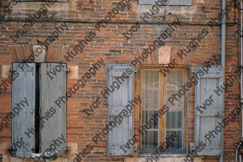 D3S 3204 
 Albi town city centre Tarn France street shuttered shutters windows 
 Keywords: Albi town city centre Tarn France street shuttered wooden shutters windows