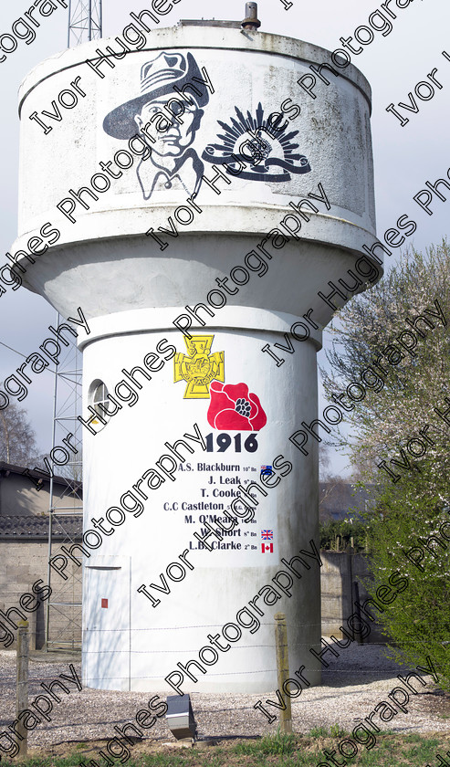 C01 
 Keywords: water tower memorial WWI Great World War One Somme VC Victoria Cross recipients