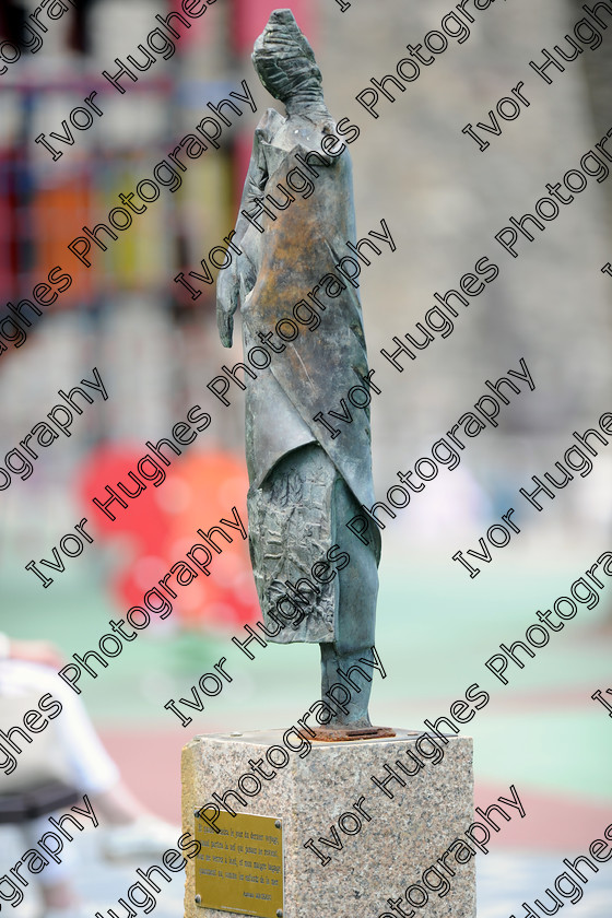 D3S 8947 
 Keywords: Collioure village fishing port Roussillon France 66 June 2014 Antonio Machado bronze statue sculpture street art