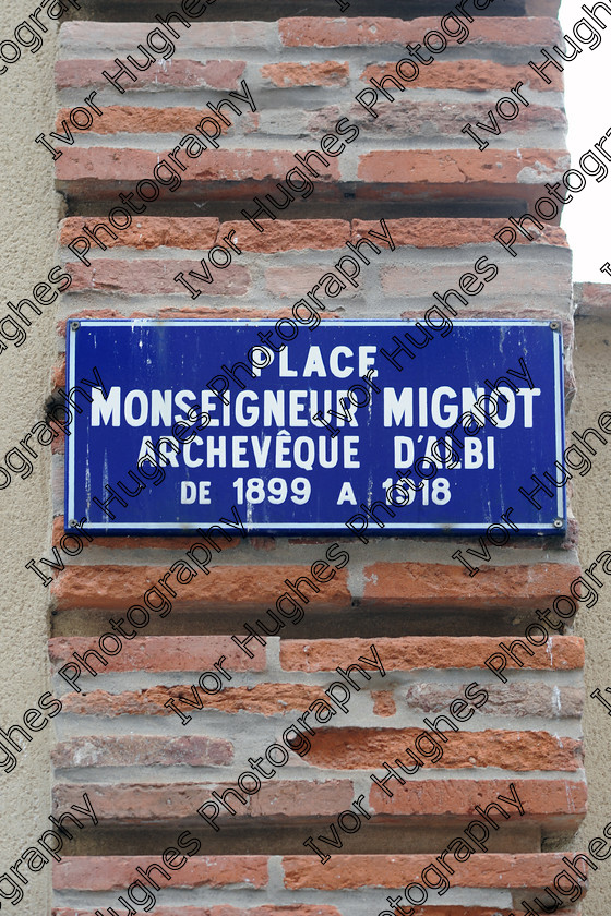 D3S 3334 
 Albi town city centre Tarn France street sign Place Monseigneur Mignot Archbishop 
 Keywords: Albi town city centre Tarn France street sign Place Monseigneur Mignot Archbishop