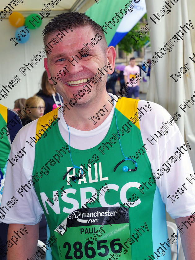 002 
 Keywords: NSPCC runners Great Manchester 10k Run 2016 28656