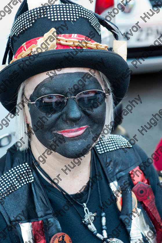 041 
 Keywords: Otley Yorkshire Folk Music Country dance Morris dancing singers Festival 2013