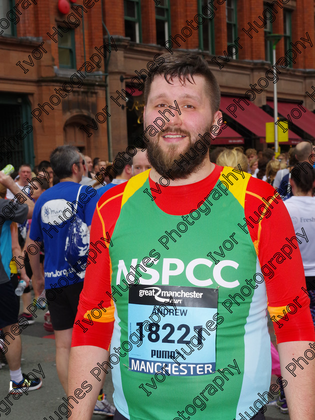 016 
 Keywords: NSPCC runners Great Manchester 10k Run 2016 18221