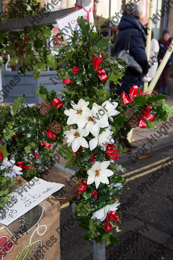 BV0A0023 
 Keywords: 2014 12 07 December Otley Yorkshire Victorian Fair wreath cross crucifix Easter Christmas holly berries