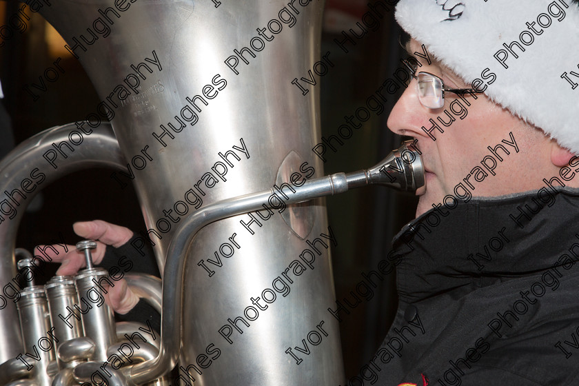 BV0A0057 
 Keywords: 2014 12 07 December Otley Yorkshire Victorian Fair man tuba brass band