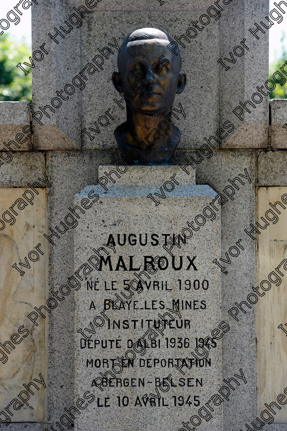 D3N2933 
 Albi town city centre Tarn France street bust statue Augustin Malroux politician Blaye les Mines killed Germans Bergen Belsen WWII 
 Keywords: Albi town city centre Tarn France street bust statue Augustin Malroux politician Blaye les Mines killed Germans Bergen Belsen WWII