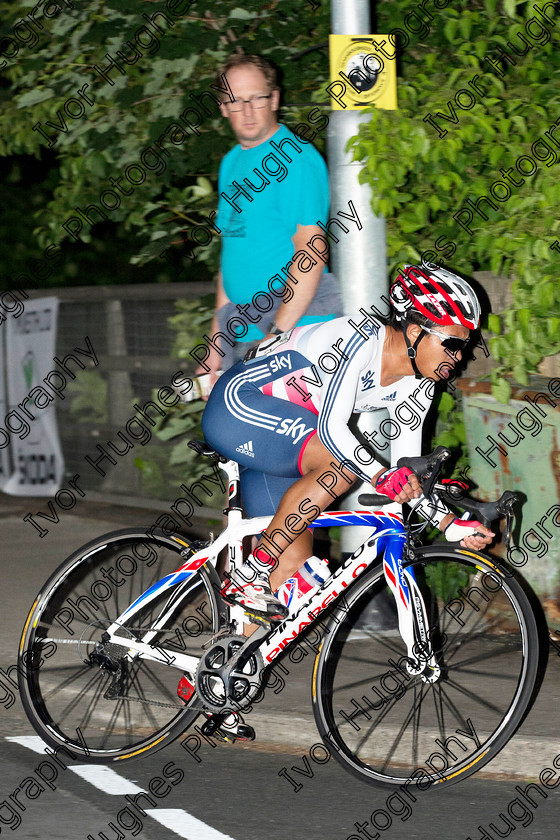 028 
 Keywords: Otley Cycle Races Men Seniors 2014 Birdcage Walk corner