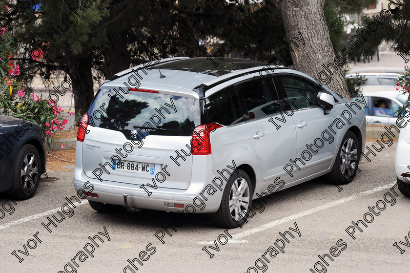 D3S 8954 
 Keywords: Collioure village fishing port Roussillon France 66 June 2014 car park parking sign notice street