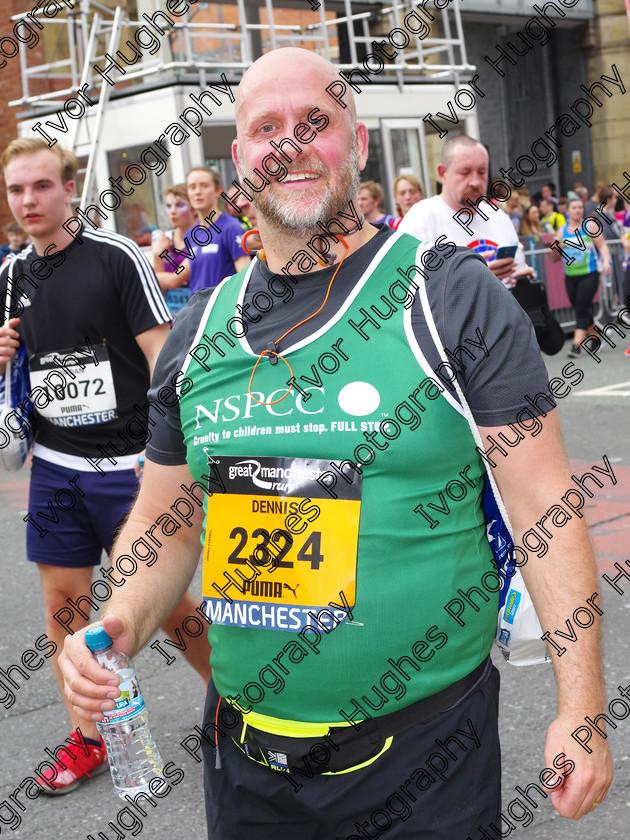 25.1 
 Keywords: NSPCC runners Great Manchester 10k Run 2016 2324