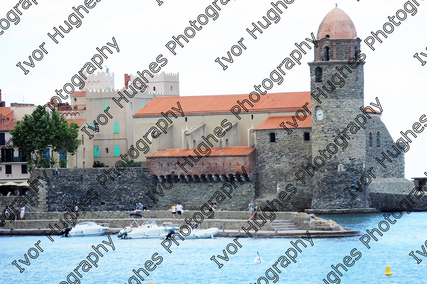 D3S 8931 
 Keywords: Collioure village fishing port Roussillon France 66 June 2014 stone ramparts fort fortress Vauban castle fortification defense defence tower sea bay