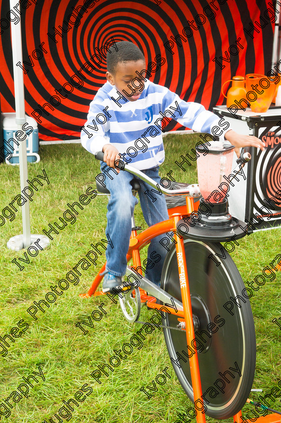 28 
 Keywords: Tour de France Leeds TDF Yorkshire Festival of Cycling 2014 Harewood House Grand Dpart cycling electricity generator